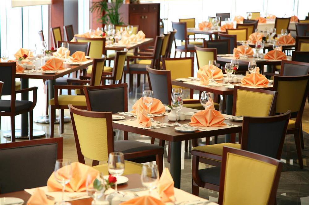 Symphony Hotel Apartments Dubai Ristorante foto